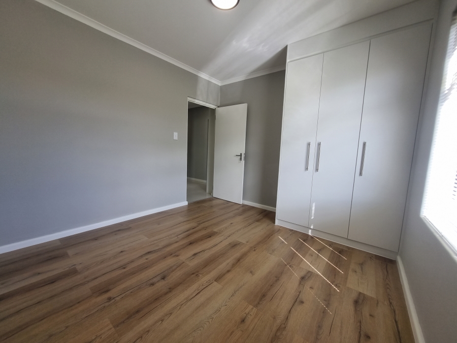 To Let 3 Bedroom Property for Rent in Hoogland Western Cape